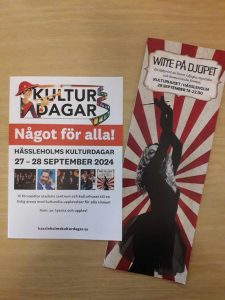 Bilden visar broshyrer om kulturdagarna.