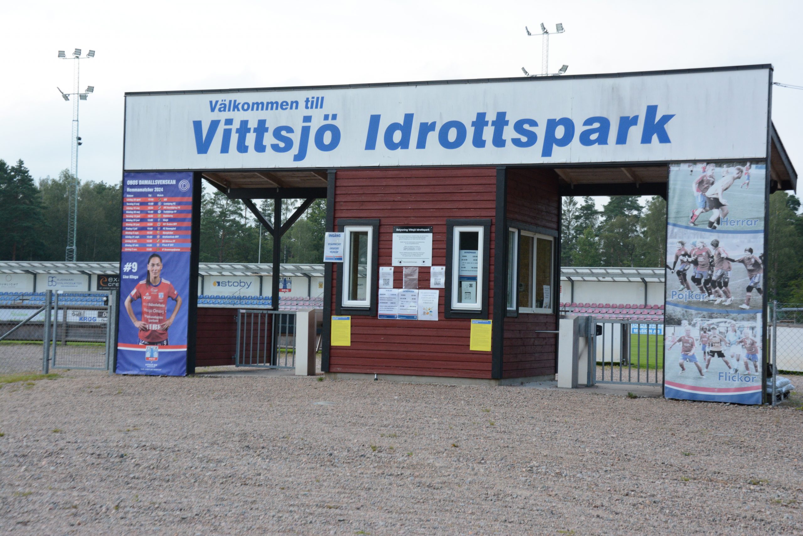 Bilden visar entrén till Vittsjö idrottspark.