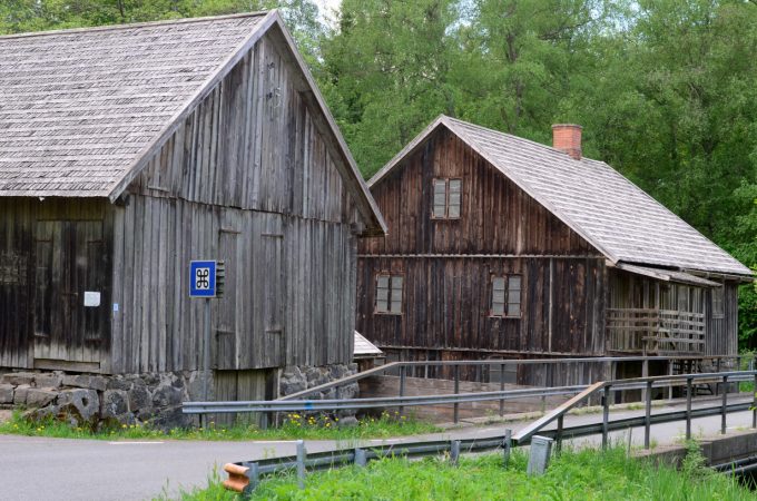 Bilden visar kvarnarna.